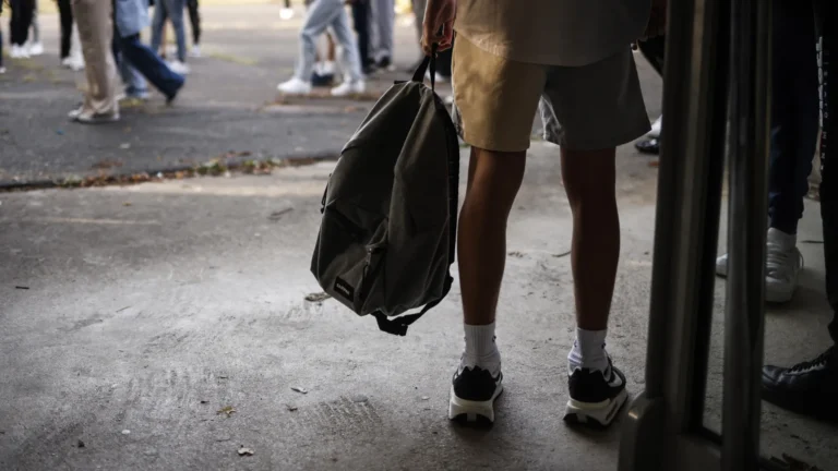 Brasil cobra Portugal após criança ter dedos amputados em escola