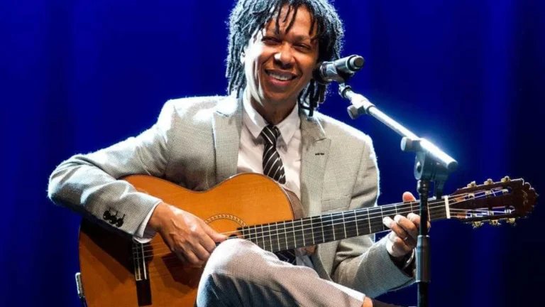Djavan volta atrás e diz que hoje não seria contra as biografias não autorizadas