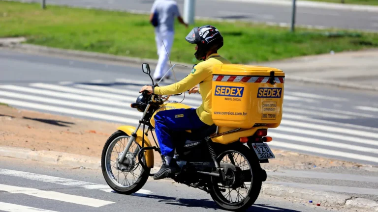 Correios querem desligar pelo menos 10 mil empregados em novo PDV