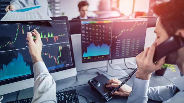 Bolsa encosta em 150 mil pontos pela primeira vez, com exterior e decisão do Copom no radar