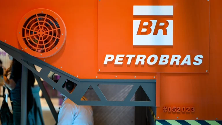Petrobras aumenta o preço do querosene de aviação em 1,4% neste sábado, 1º de novembro