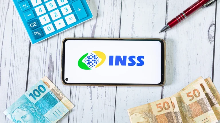 INSS paga 13º a novos aposentados a partir de segunda (24); veja calendário e quem recebe