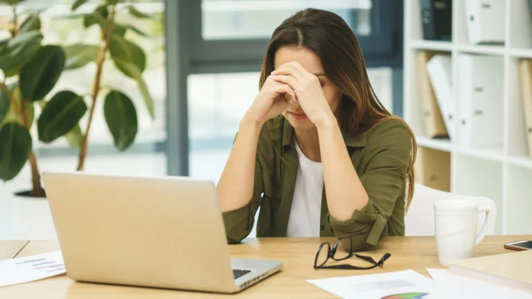Home office encolhe em 2024, mas segue acima do pré-pandemia no Brasil