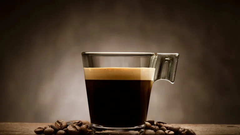 Estudo diz que beber café reduz risco de arritmia cardíaca