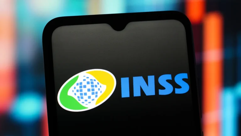 Fila de novos pedidos do INSS cresce 10% ao mês desde maio, diz presidente do órgão