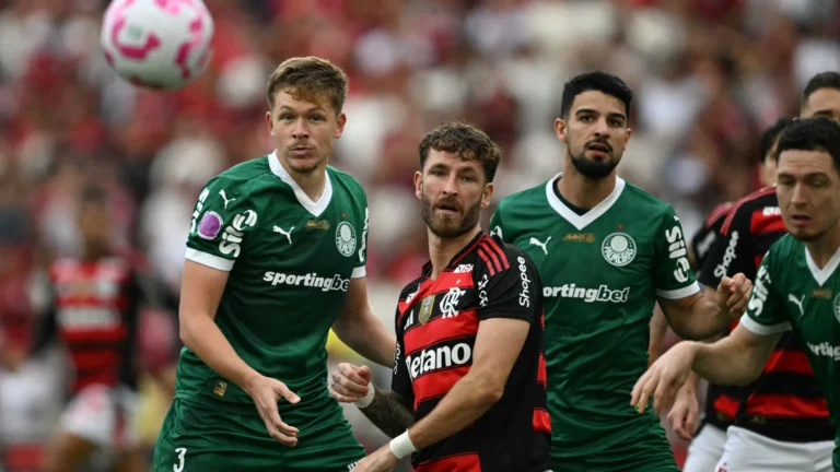 Decisões, milhões e ‘5ª série’ levam rivalidade Flamengo x Palmeiras ao ponto máximo