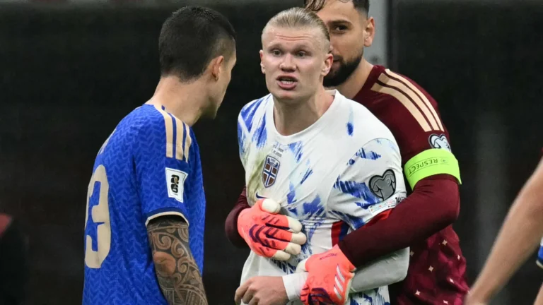 Itália x Noruega tem confusão e Haaland acusa rival: “Me tocou no bumbum”