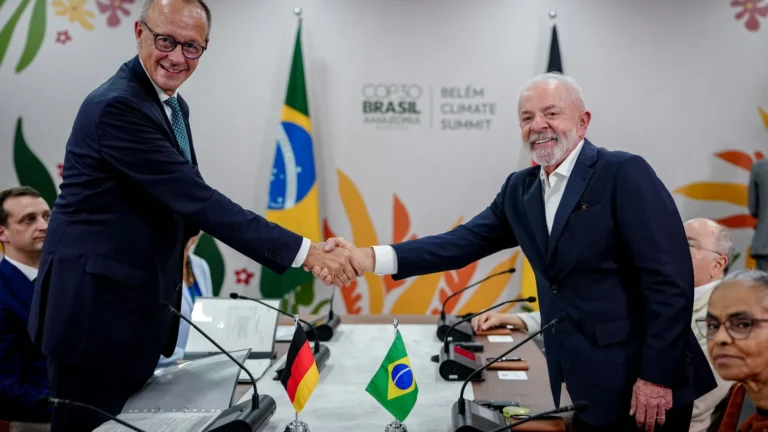Merz diz a Lula que não quis ofender brasileiros com fala sobre Belém