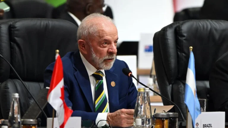 Lula diz que tudo mundo sabe o que Bolsonaro fez e minimiza fala de Trump