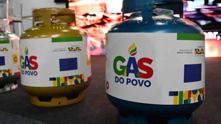 Caixa distribui vale recarga do Gás do Povo em dez capitais; veja quais são