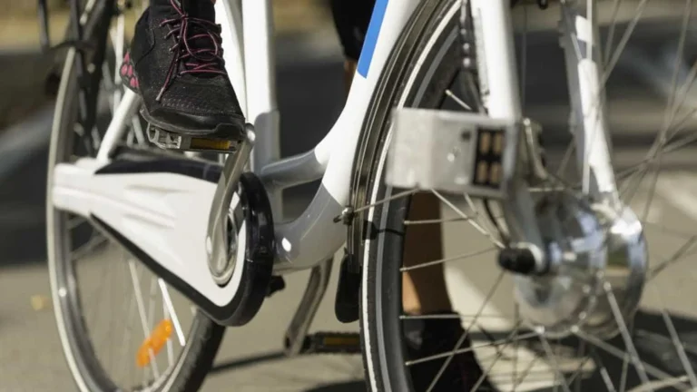Duas ciclistas morrem após atropelamento em rodovia no RS; motorista é preso após fugir do local