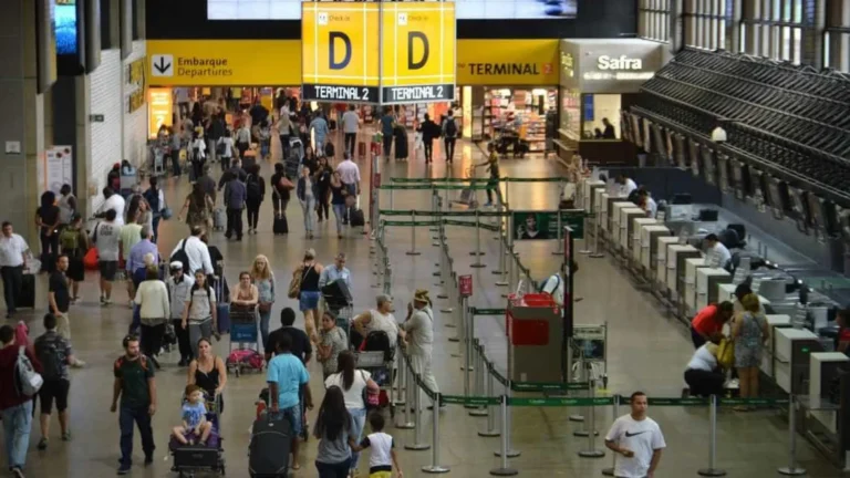 Jovem é detido sob suspeita de trote de bomba no aeroporto de Guarulhos (SP)