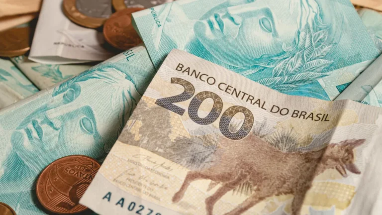 Prévia da inflação de fevereiro atinge 0,84%, diz IBGE
