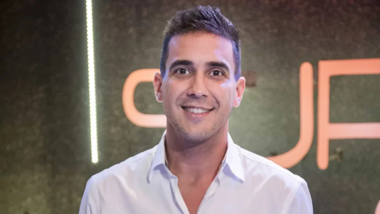 ‘Chance de eu ser bi é bimundial’, diz André Marques sobre bissexualidade