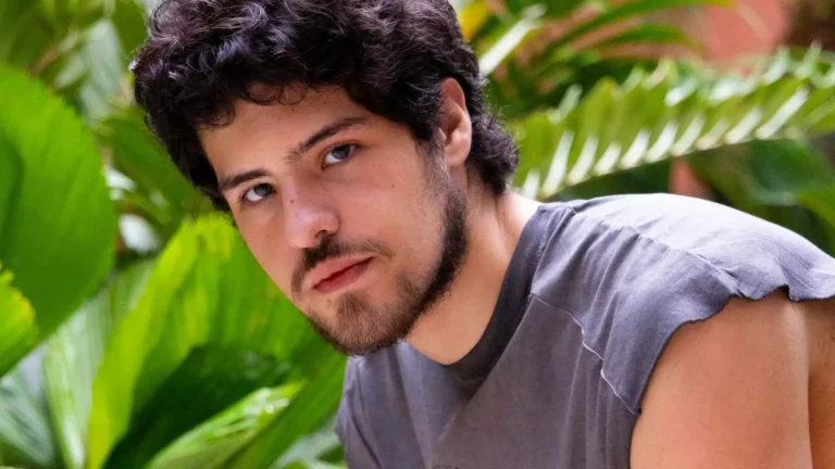 Hostilizado, Paulo Mendes explica que não é o Raul de ‘Três Graças’