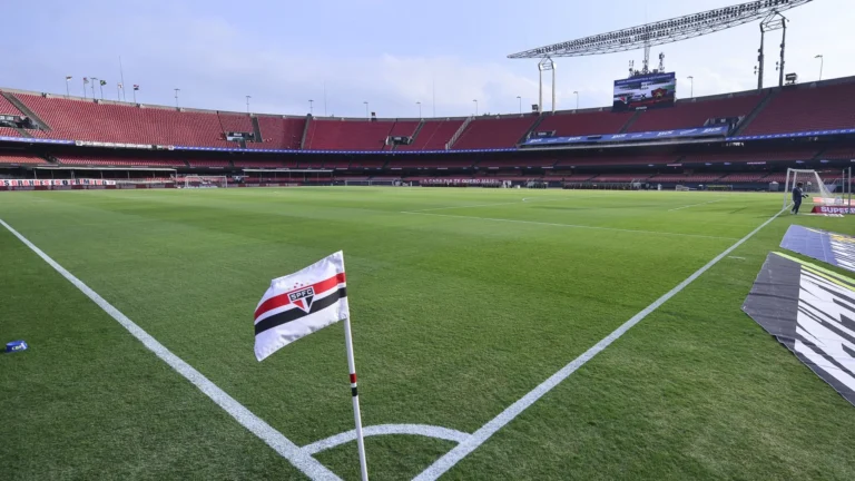 São Paulo troca gramado do Morumbis e encaminha acordo pelo Brinco de Ouro