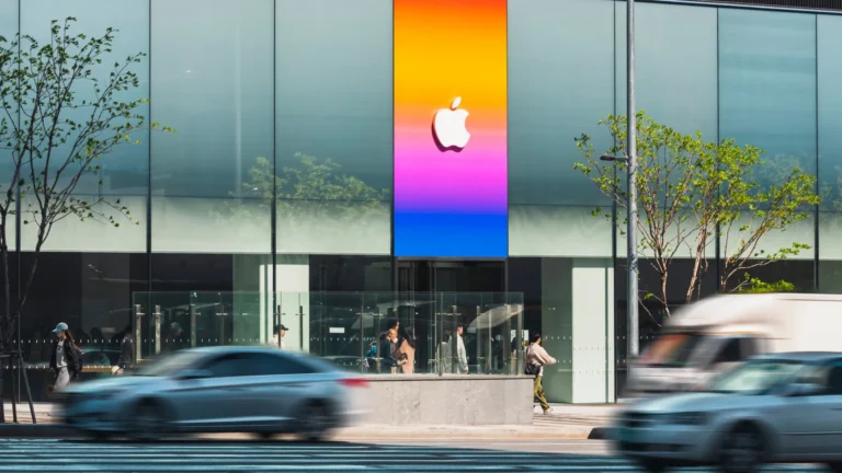 Apple fará evento em março que pode apresentar iPhone 17e, novo iPad e MacBook de ‘baixo custo’