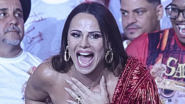 Viviane Araujo avalia como se manteve relevante no Carnaval por mais de 30 anos