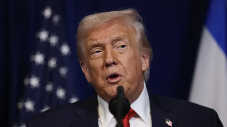 Trump anuncia que vai divulgar arquivos sobre extraterrestres