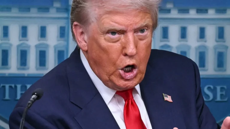 Trump diz que é ‘uma desgraça’ a decisão da Suprema Corte de barrar suas tarifas