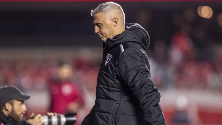 Crespo destaca a intensidade do São Paulo na vitória sobre o Grêmio: ‘É preciso correr e lutar’