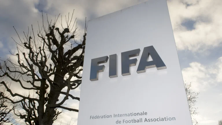 Fifa é acusada na Europa por preços abusivos de ingressos da Copa