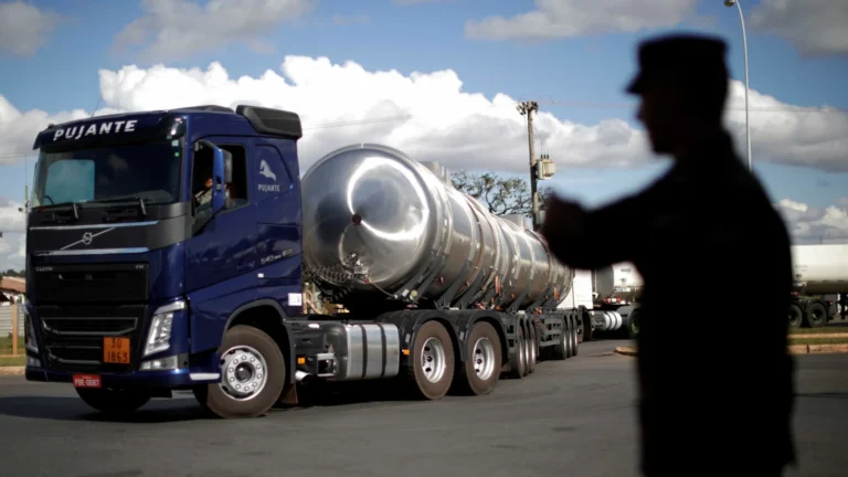 Governo aponta preços abusivos de diesel em 62 cidades e fará pente-fino