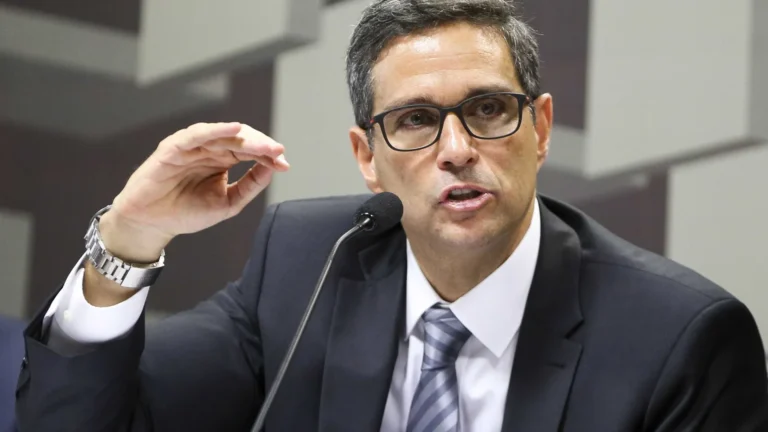 Master: PT aponta que fraudes aconteceram na gestão de Campos Neto no BC