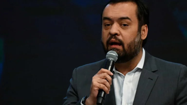 TSE condena Cláudio Castro por 5 a 2 e torna ex-governador inelegível