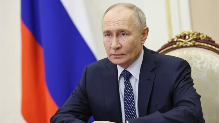 Putin conversa com Trump e oferece propostas para fim da guerra no Irã, diz Kremlin