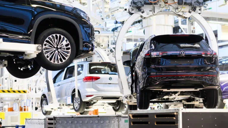 Estoque de carros importados supera o de modelos nacionais, diz Volkswagen
