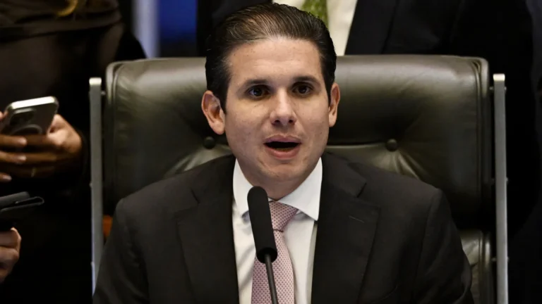 Proposta sobre redução de jornada está acima da disputa política neste ano, diz Hugo Motta