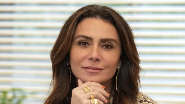 Aos 50, me sinto mais livre e menos preocupada com expectativas externas, diz Giovanna Antonelli