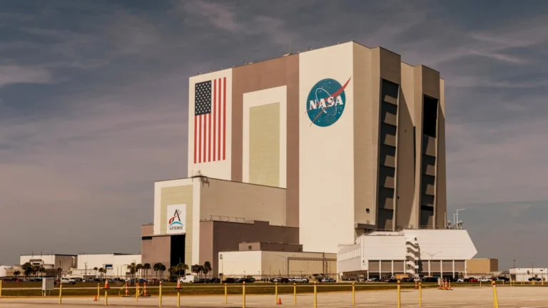 Nasa gastará US$ 20 bilhões em base na Lua e cancela estação orbital