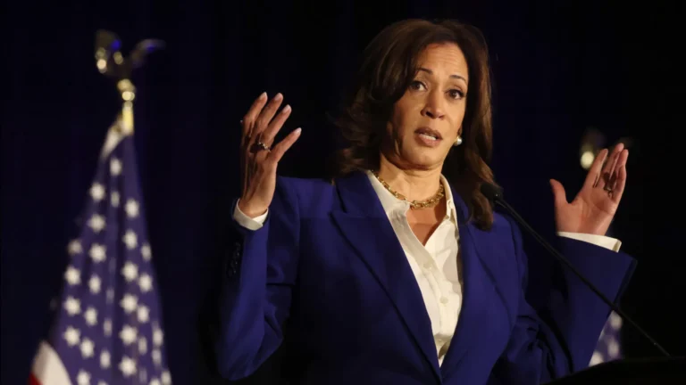 “Trump está arrastando EUA para guerra que o povo não quer”, diz Kamala