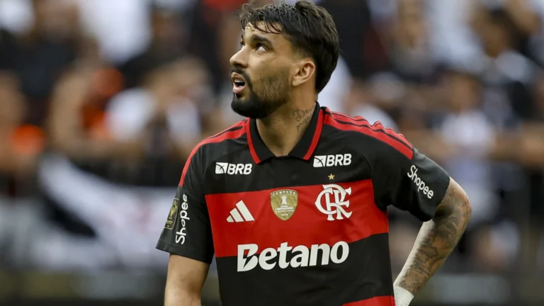Botafogo e Flamengo fazem clássico no Nilton Santos ainda pressionados
