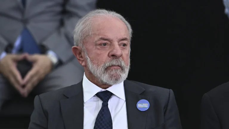 Lula questiona BC sobre corte da Selic: ‘esperava pelo menos 0,5%’
