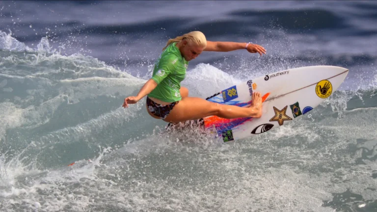WSL cria convite de maternidade e anuncia volta de Tati Weston-Webb em 2027