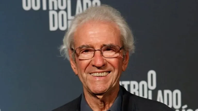 Velório de Juca de Oliveira reúne artistas da velha guarda do teatro e da TV