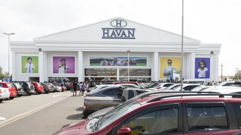 TST condena lojas Havan por racismo recreativo contra ex-funcionária