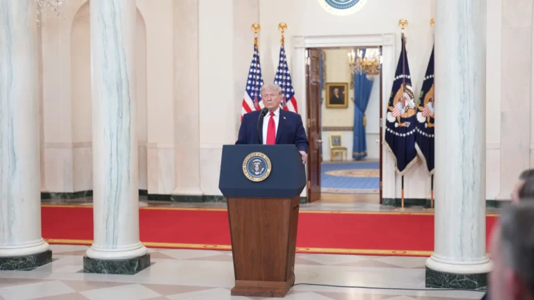 Trump confirma que piloto americano foi resgatado no Irã: ‘Ficará bem’