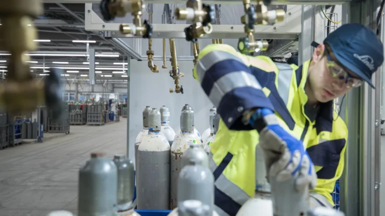 IBGE: indústria opera 3,2% acima do patamar de fev/2020, no pré-pandemia