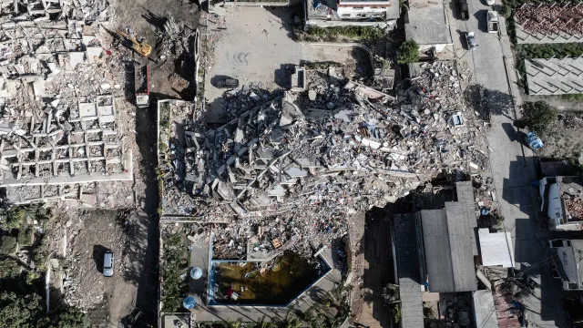 Número de mortos pelos terremotos na Venezuela sobe para 3.811